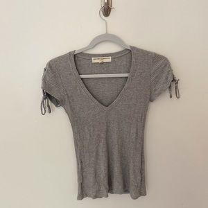 Comfy grey shirt🤍